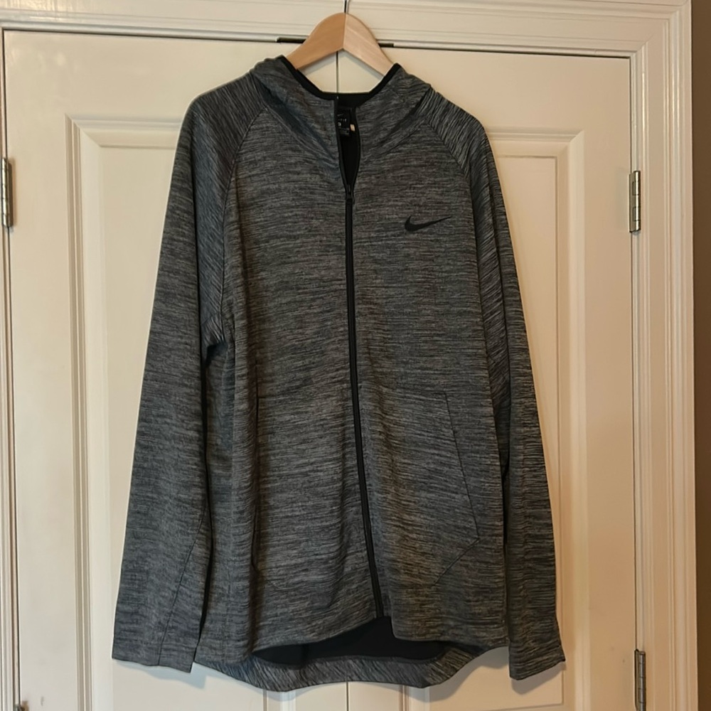 Nike Men’s Hooded Dri-Fit jacket XL
